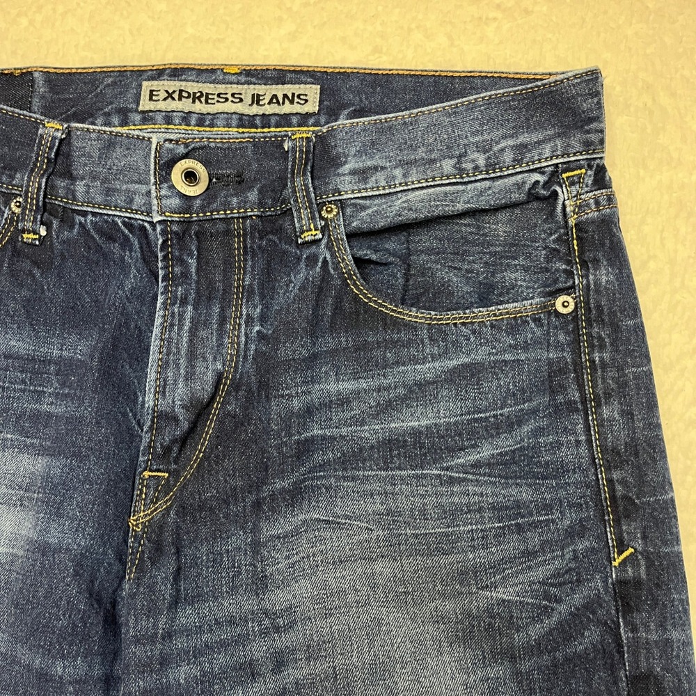 Express Jeans Mens 31x32 Blue Kingston Straight Leg Classic Fit Dark Wash Denim